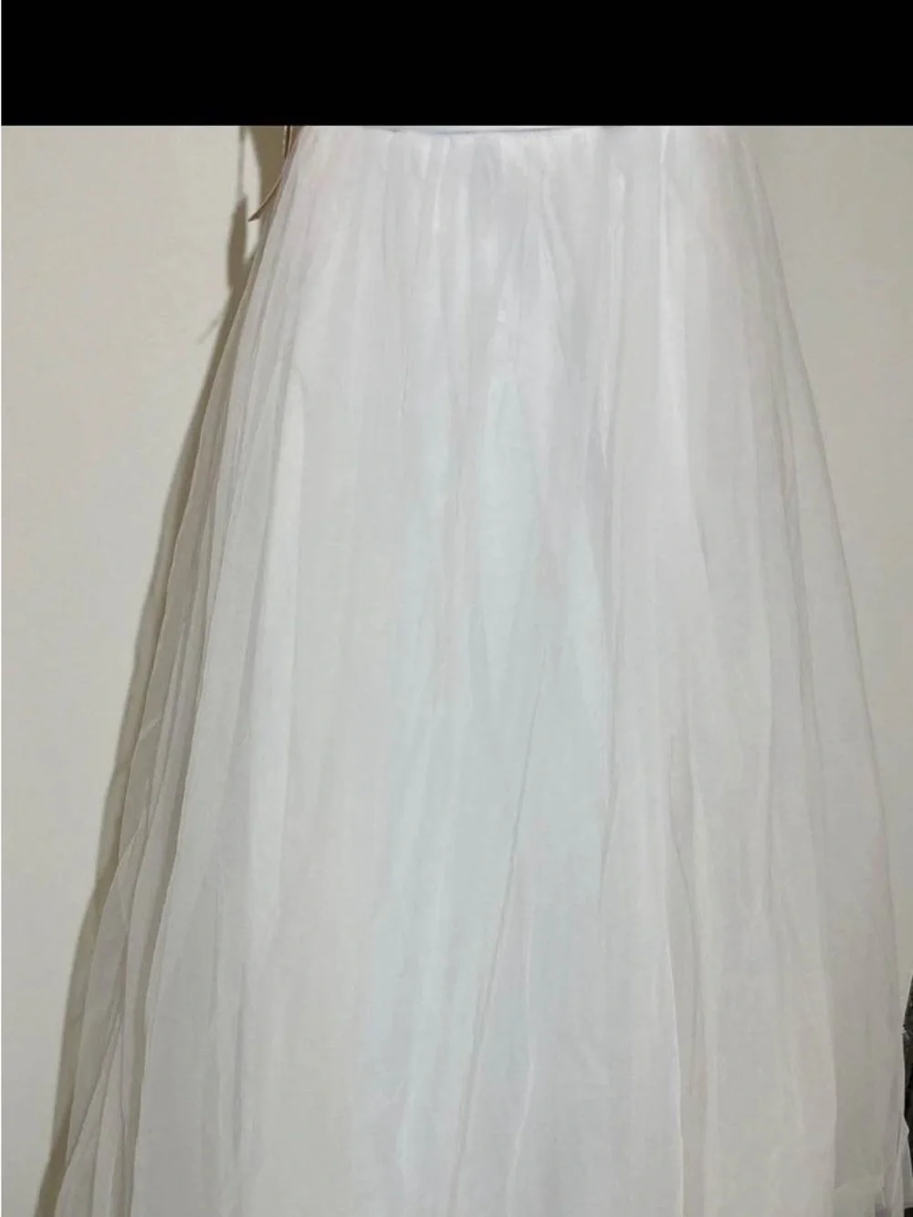 White Lace Bodice Tulle Wedding Dress - Picture 4 of 9